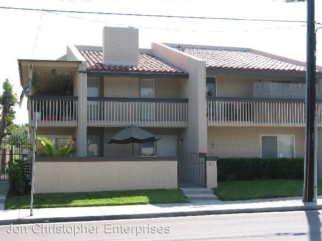 Building Photo - 16852 Sims Lane