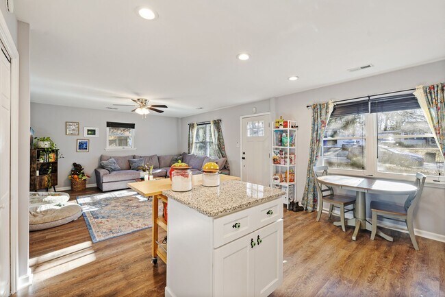 Building Photo - Single family ranch in Durham- Available Now