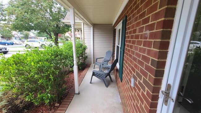 Building Photo - 704 Brisa Ct