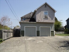 Building Photo - 4665 Crane St