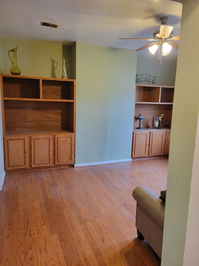 Building Photo - 314 Augusta St