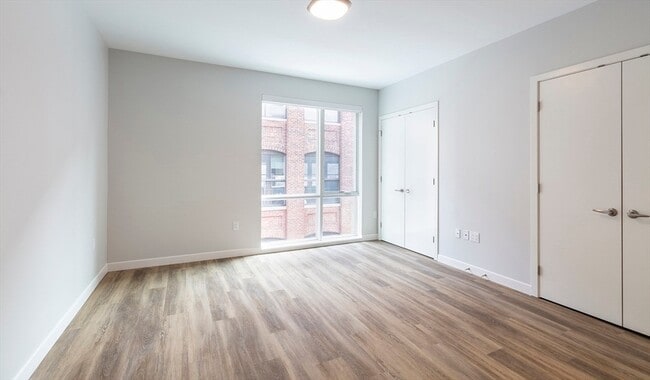 Foto del edificio - 50 Rogers St