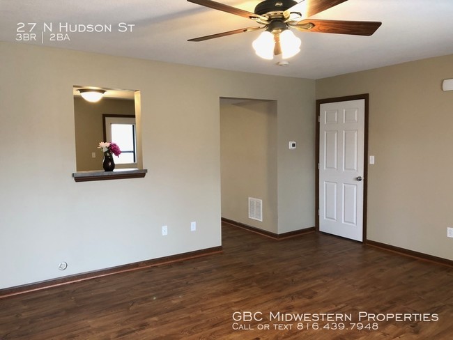 Building Photo - TOWNHOUSE FOR RENT IN BUCKNER MO!