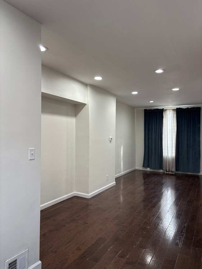 Foto del edificio - 3156 Agate St