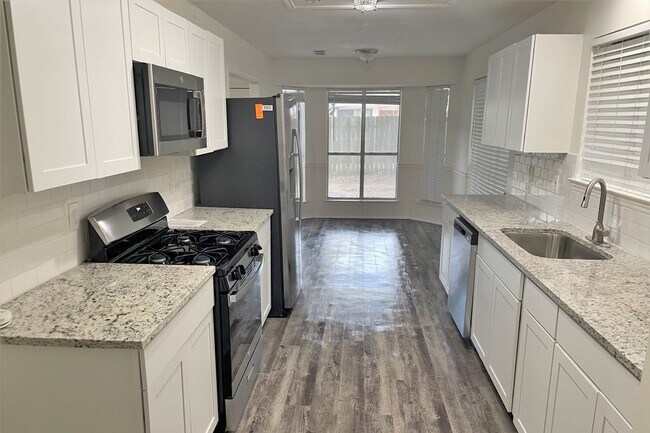 Foto del edificio - 17403 Masonridge Dr