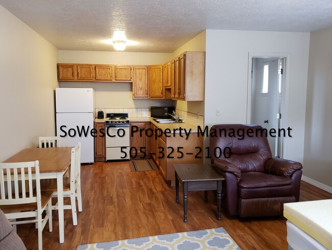 Building Photo - Furnished (Partially) Studio Unit in Centr...