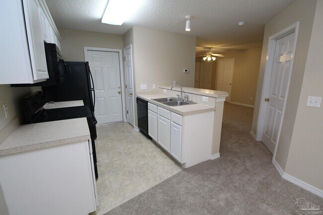 Building Photo - 10605 Wilderness Ln