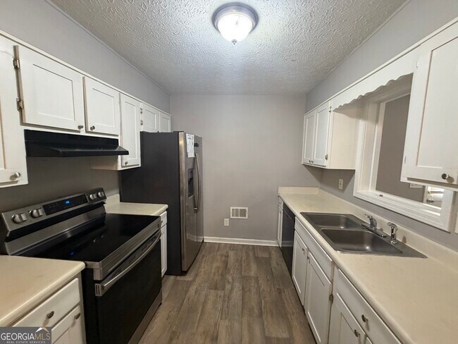 Foto del edificio - 125 S Meadowcliff Cir