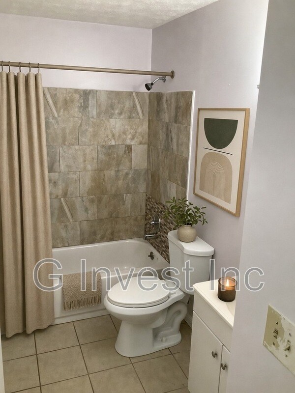 Foto del edificio - 2825 Fox Hall Ln N