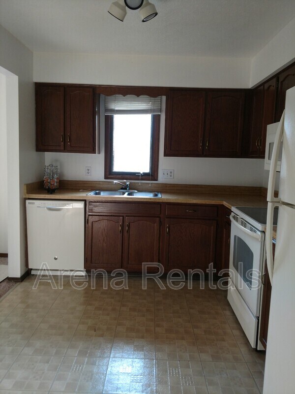 Foto del edificio - 4770 Charing Dr