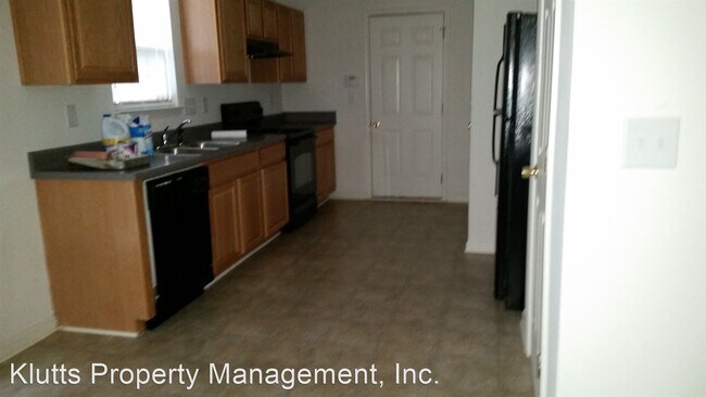 Building Photo - 4 br, 2.5 bath House - 619 Acorn Valley Court