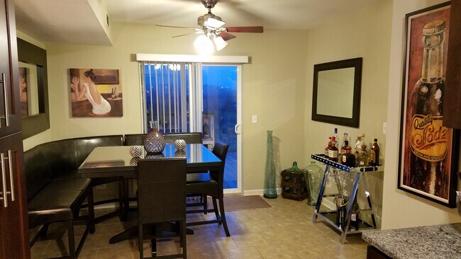 Foto del edificio - 2731 Preston Ct