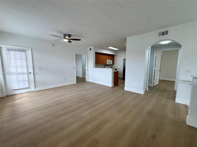 Building Photo - 201 Belmont Ln