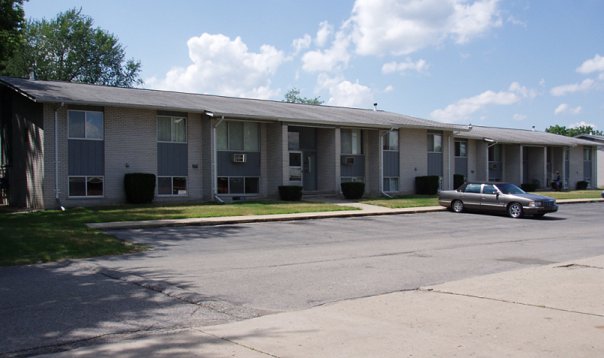 Primary Photo - 765 Rosewood St N
