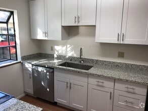 Building Photo - 2128 Bueno Dr