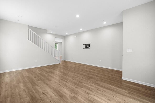 Foto del edificio - Modern Luxury 4-Bedroom 3-Bathroom Home wi...