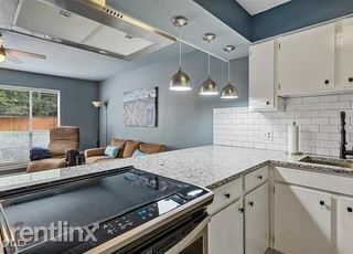 Building Photo - 1 br, 1 bath Condo - 1820 E Kings Hwy Apt 48