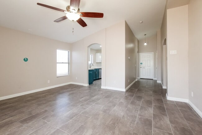 Building Photo - 12702 W Aster Dr