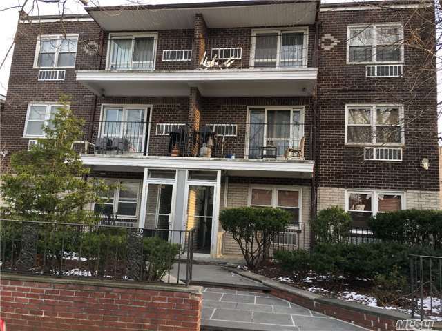 Foto principal - 213-42-213-34 34th Rd
