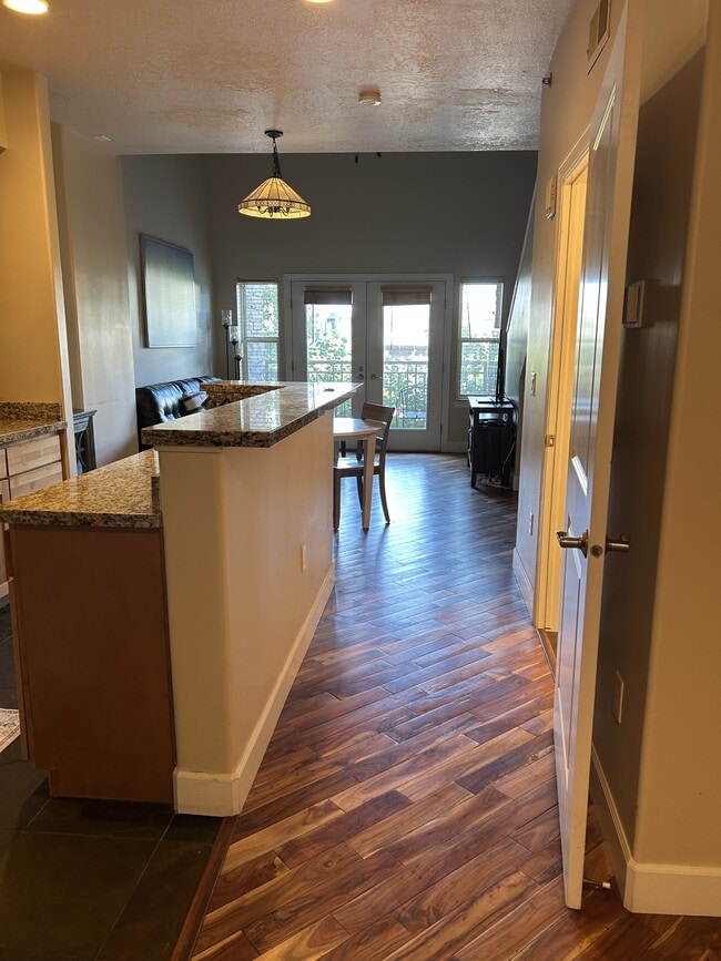 Building Photo - 5 S 500 W