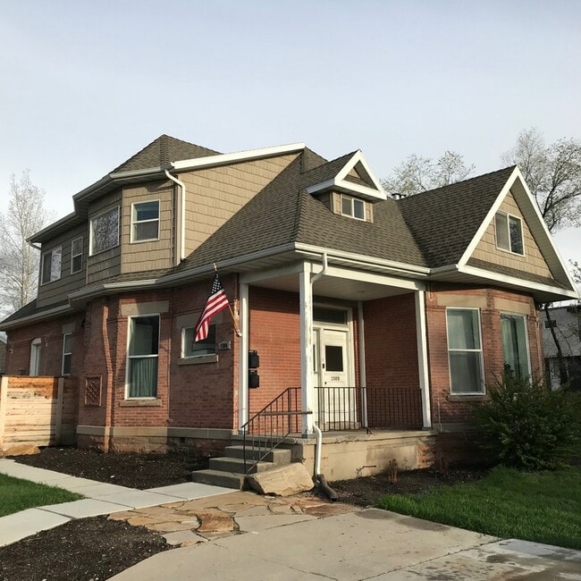 Building Photo - 1300 E Atkin Ave