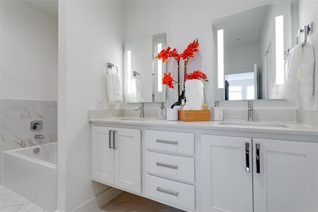 Foto del edificio - 1771 Mccoy St