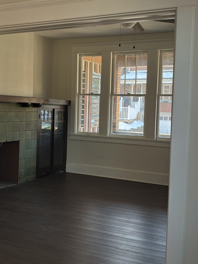 Photo - 201 S 4th St House