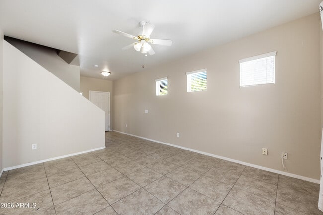 Building Photo - 3014 W Ferruccio Pl