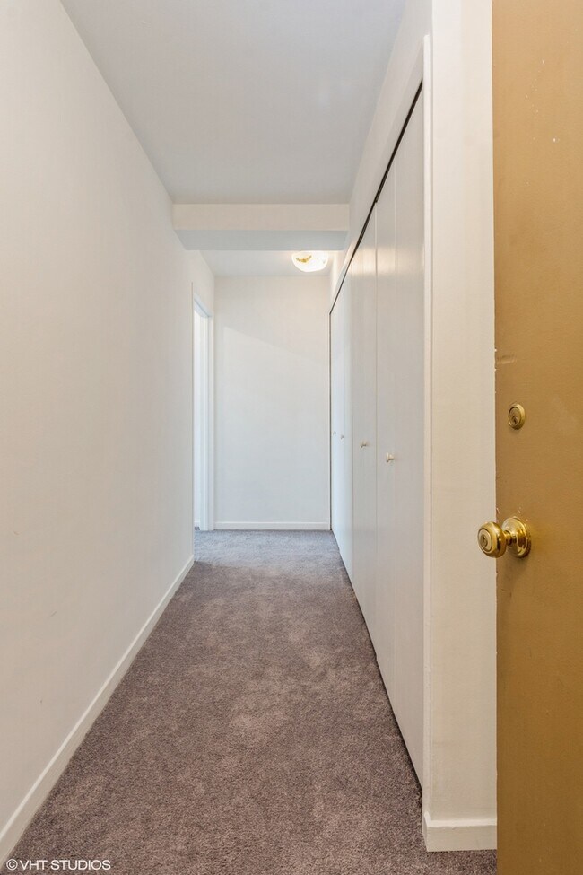 Foto del edificio - 2909 N Sheridan Rd