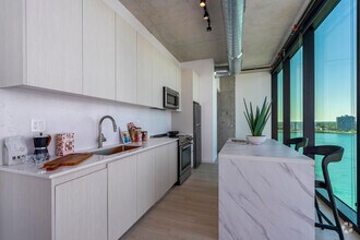 One Bedroom Corner - - The Residences Water Square