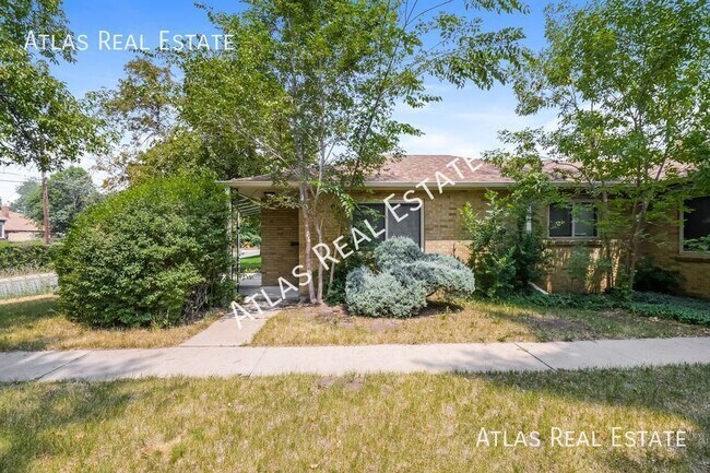 Foto del edificio - 1542 N Frst St Pkwy