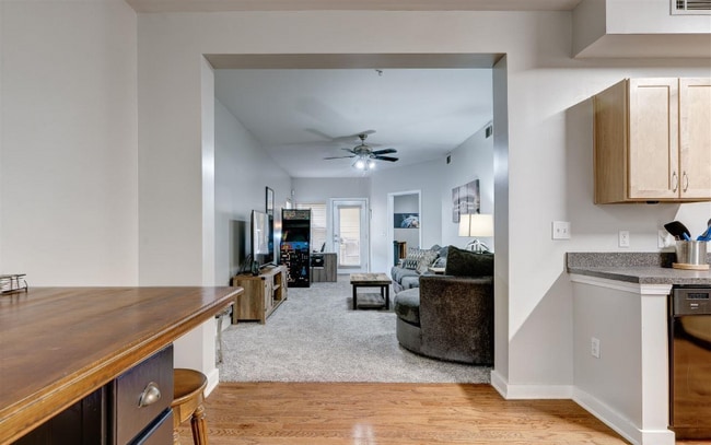 Building Photo - 401 20th St S