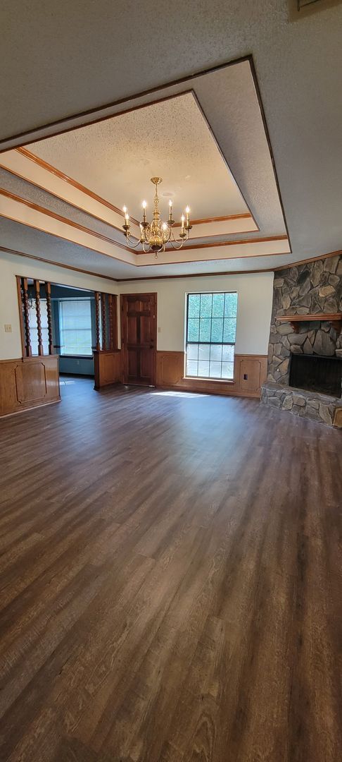 Building Photo - Gorgeous 3 bedroom/2 bath home in cul-de-s...