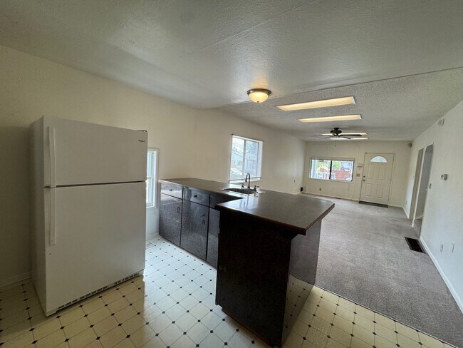 Foto del edificio - Cozy 4 bed 2 bath home in South Seattle