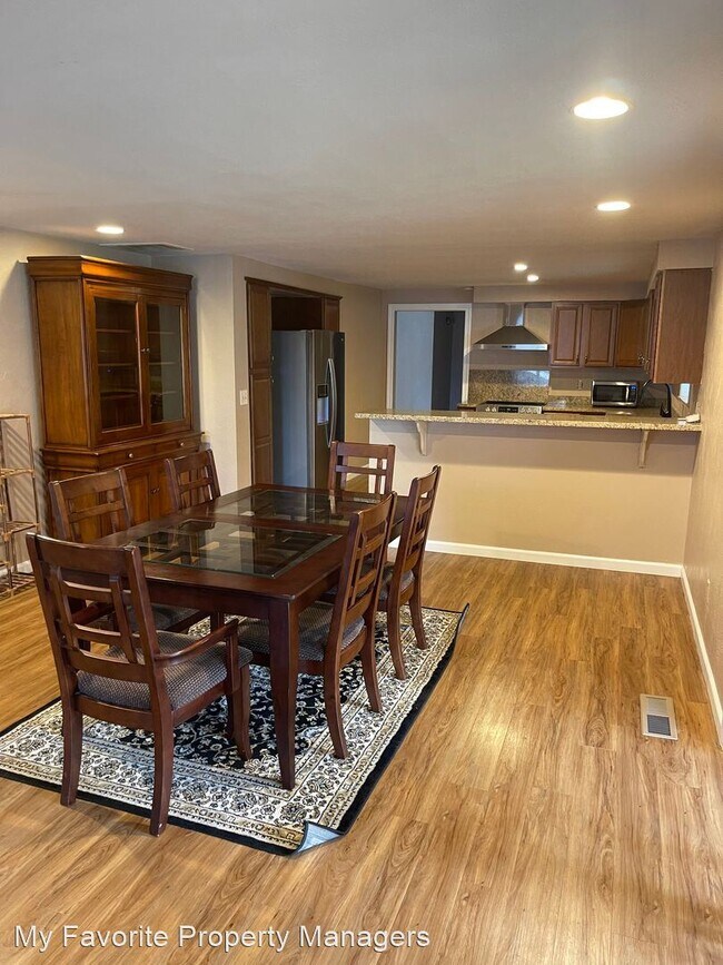 Building Photo - 4 br, 3 bath House - 2442 Dellwood Ave.