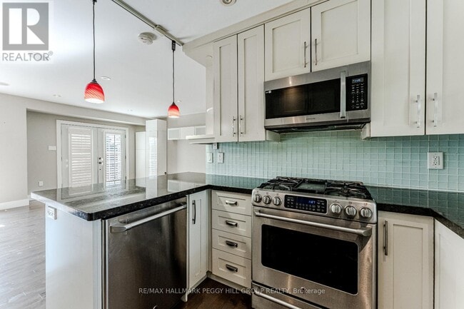 Building Photo - 385 Edgehill Dr