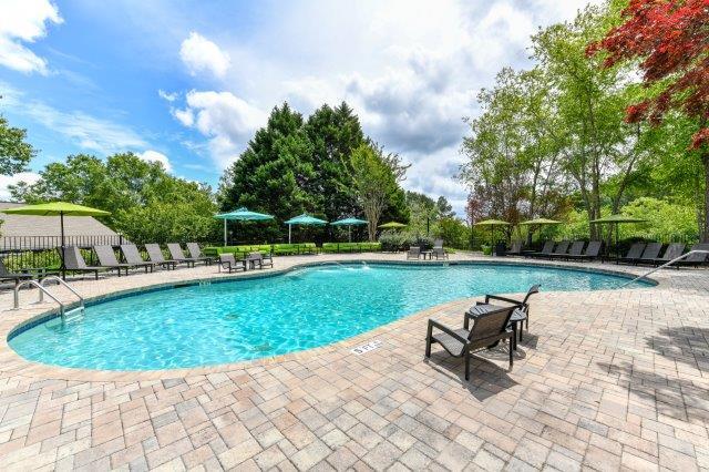 Piscina - Woodcrest Village