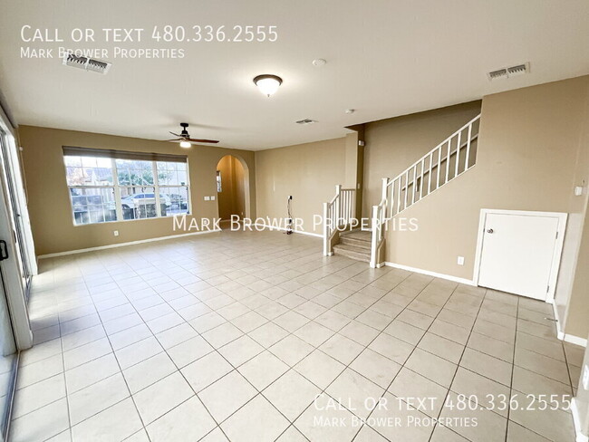 Building Photo - 3681 E Hans-