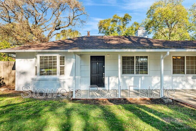 Foto del edificio - 1718 Mary Dr