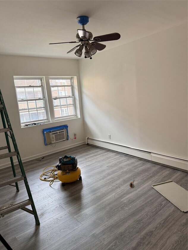 Foto del edificio - 47-57 58th Ln