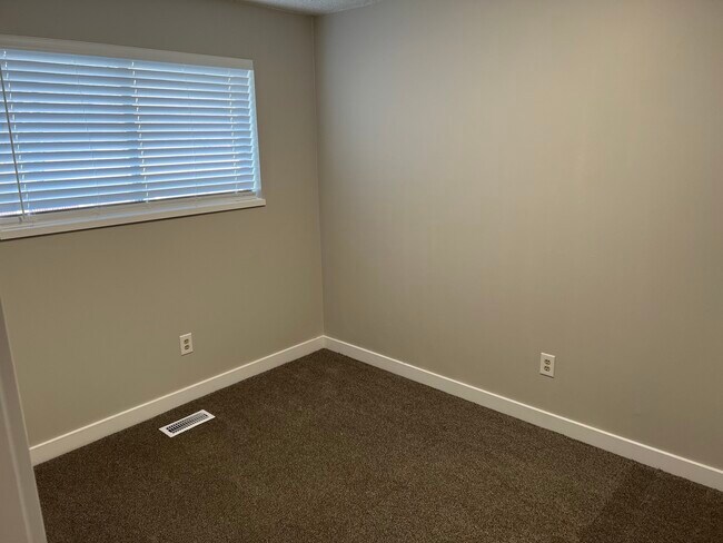 Upstairs Bedroom - 96 Arkansas Street
