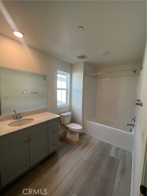Foto del edificio - 16551 Trailblazer Ave