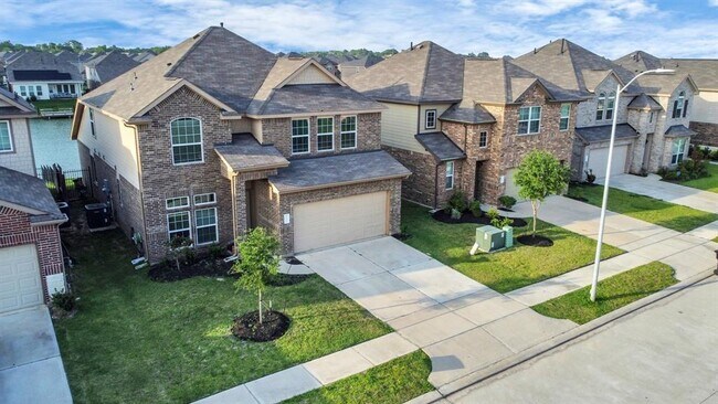 Building Photo - 24814 Puccini Pl