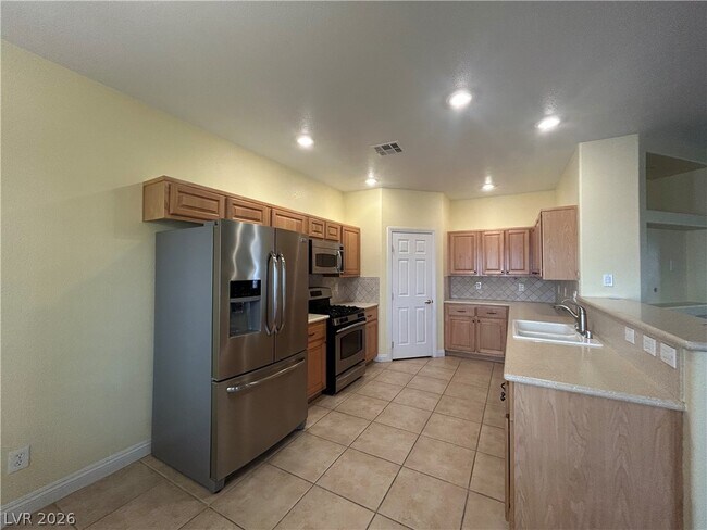 Building Photo - 8841 Blue Wolf St