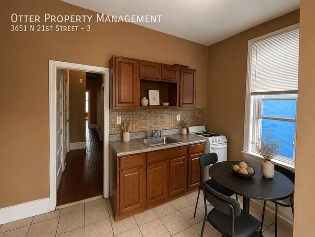 Foto del edificio - 3651 N 21st St