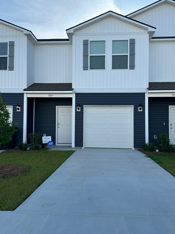 Primary Photo - 5033 rosewyck Cir