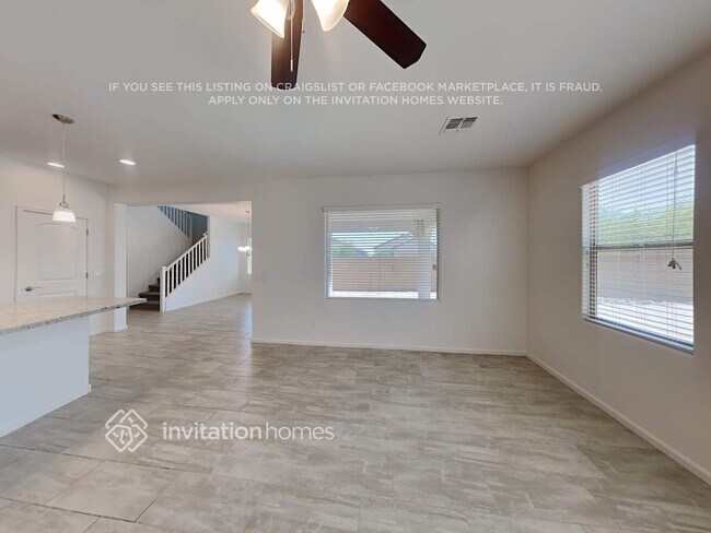 Building Photo - 1056 S 200th Ln