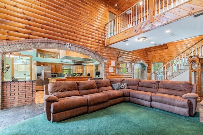 Foto del edificio - 9154 Yellow Lake Dr