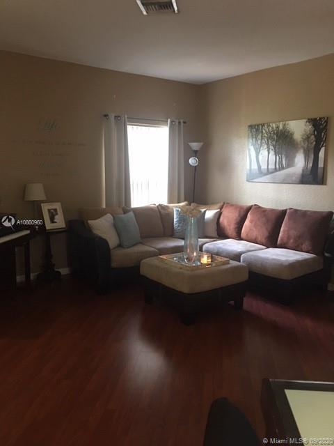 Foto del edificio - 878 NW 170th Terrace