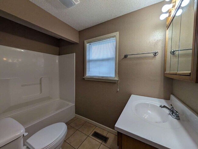 Foto del edificio - 140 Meek St